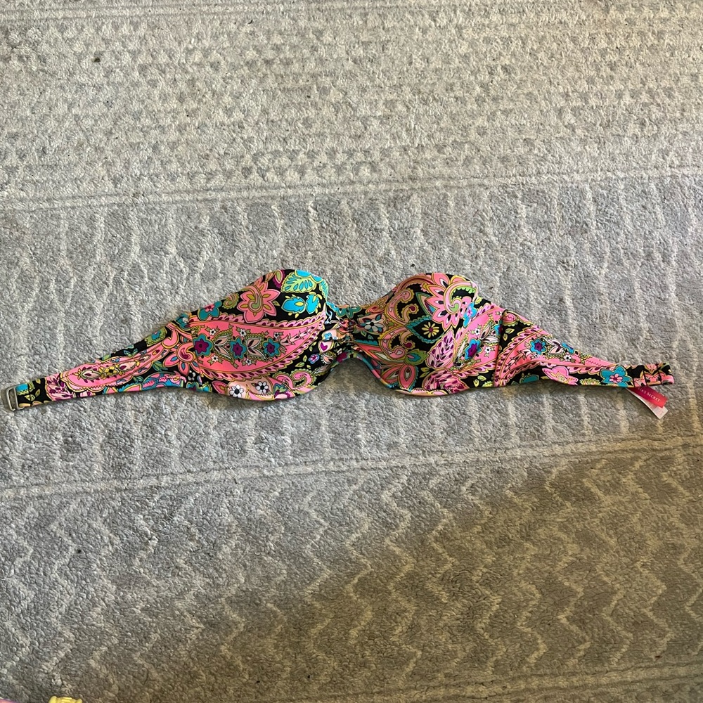 VS Strapless Bathing Suit Top